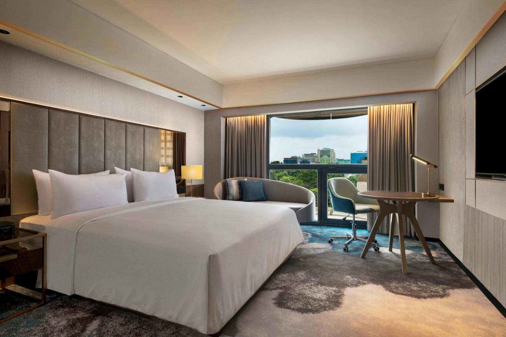 Sari Pacific 5*