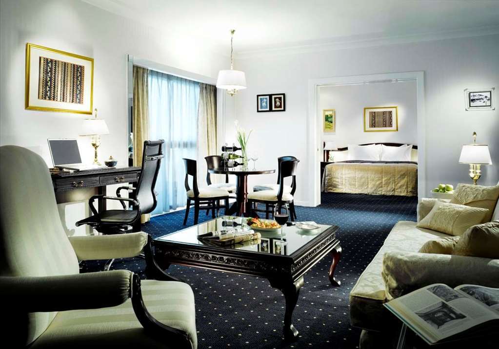 Hotel Sari Pacific 5*